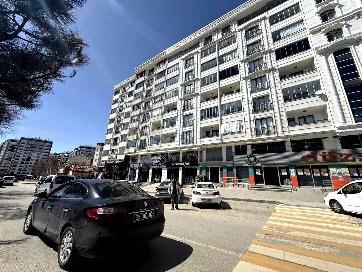 ERZURUM SATILIK MERKEZİ ISITMALI 3+1 DAİRE | 145M² YAKUTIYE - Fotoğraf 3