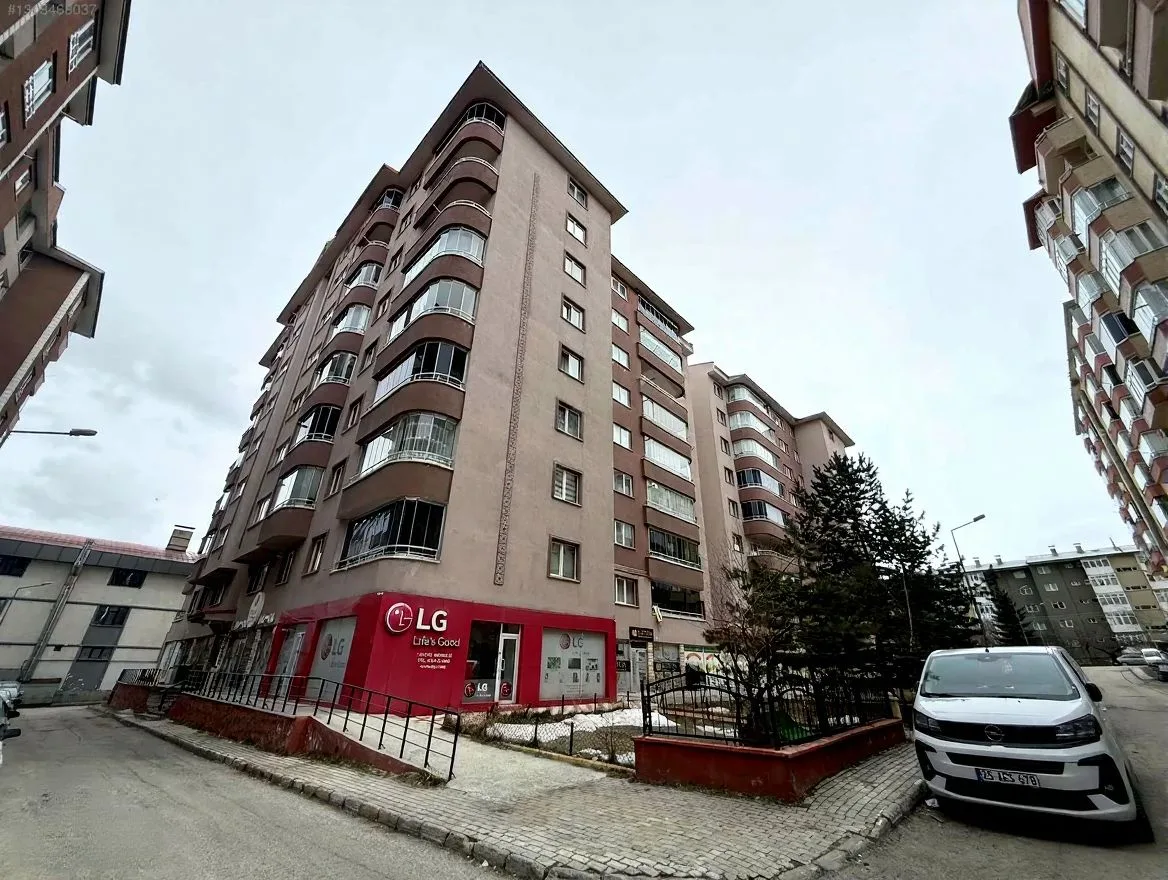ERZURUM PALANDÖKEN SATILIK 3+1 DAİRE 170M² ASANSÖRLÜ - Fotoğraf 2