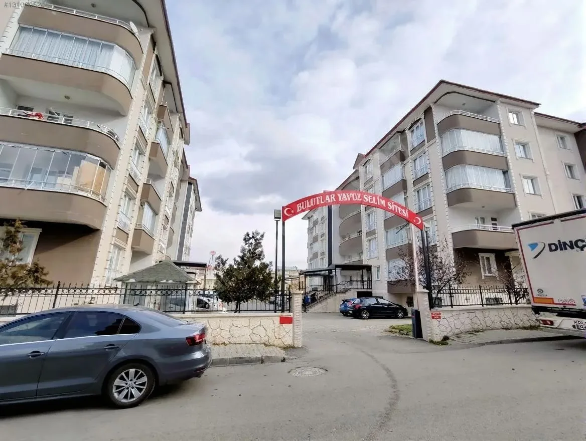 185M² ERZURUM SATILIK 3+1 DAİRE YAKUTIYE MERKEZİ ISITMALI - Erzurum / Yakutiye / Şükrüpaşa Mh. Daire