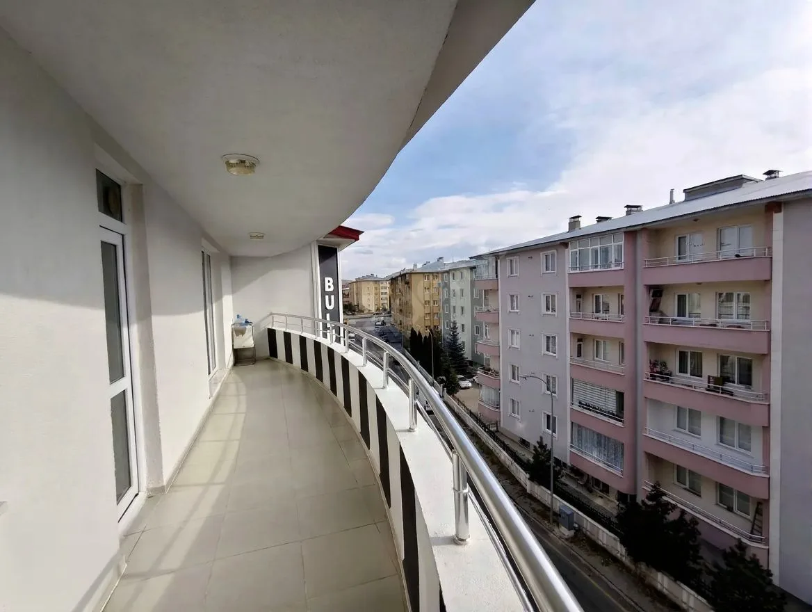 185M² ERZURUM SATILIK 3+1 DAİRE YAKUTIYE MERKEZİ ISITMALI - Fotoğraf 23