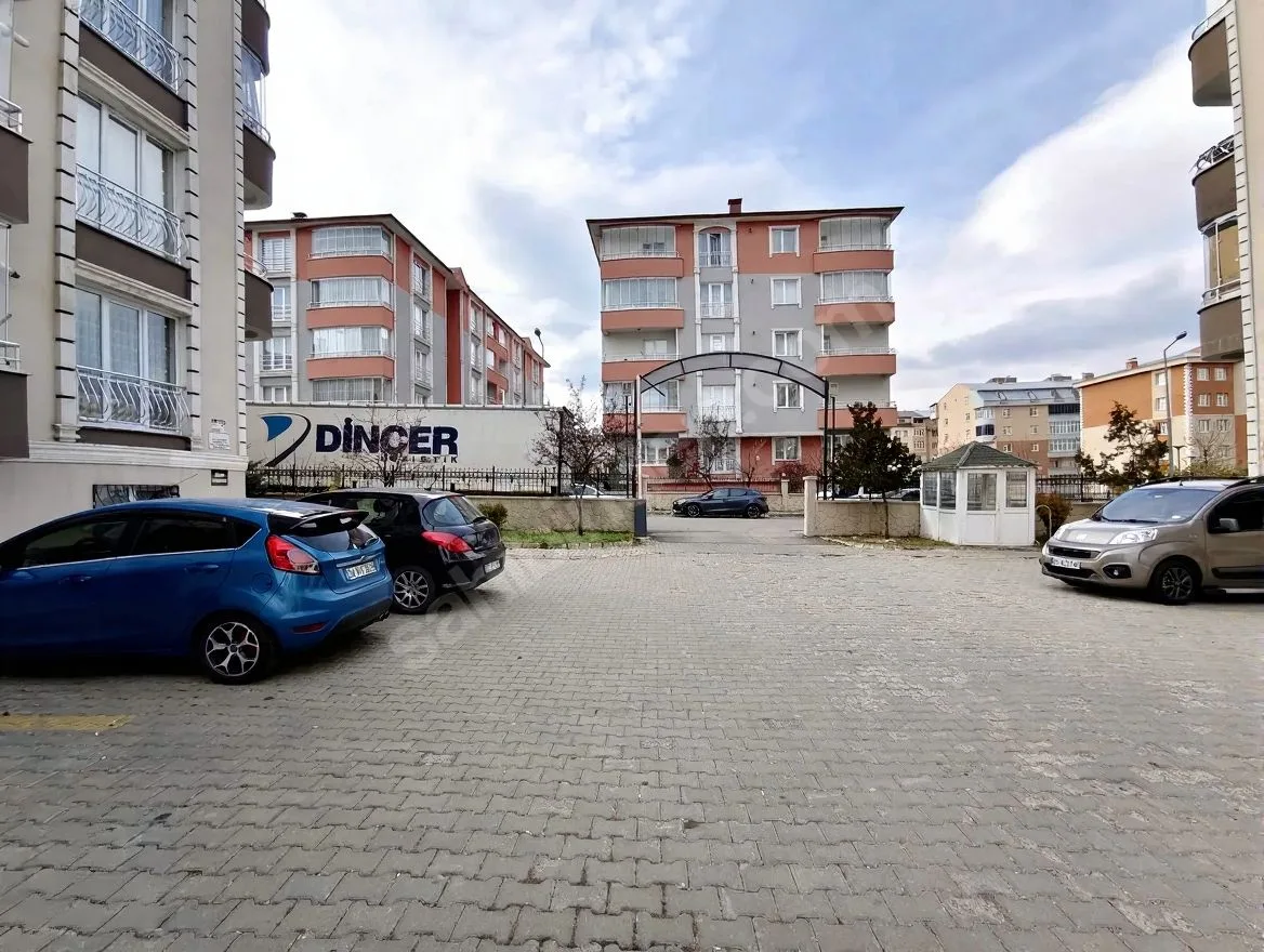 185M² ERZURUM SATILIK 3+1 DAİRE YAKUTIYE MERKEZİ ISITMALI - Fotoğraf 30