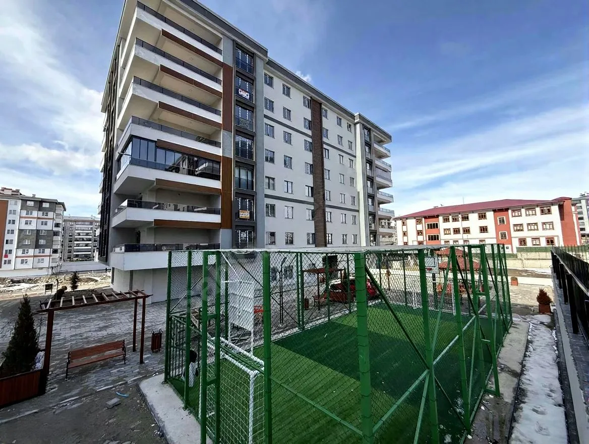 4+1 SATILIK DAİRE ERZURUM/YAKUTIYE 190M² ÇATI KATI - Fotoğraf 4