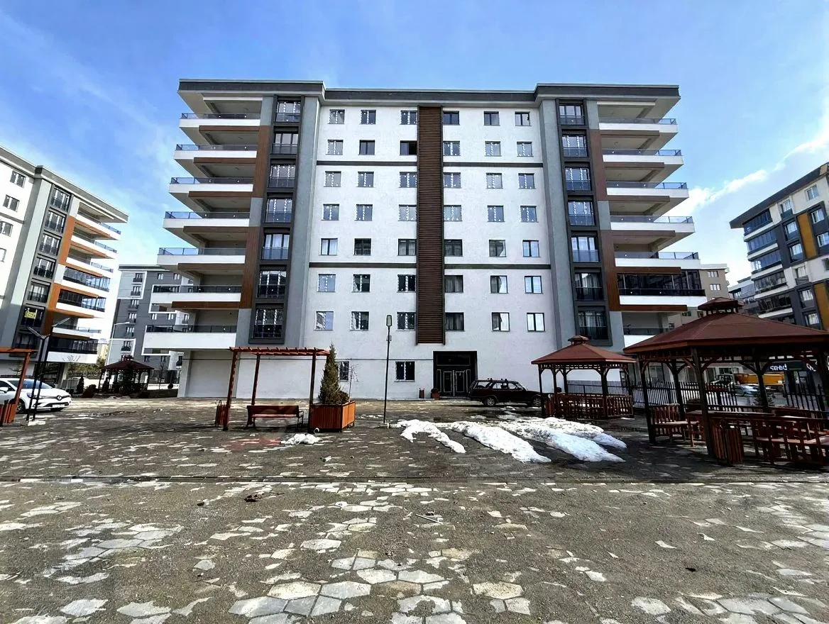 ERZURUM SATILIK 4+1 DAİRE ARA/7 KAT 190M² YAKUTIYE - Fotoğraf 3