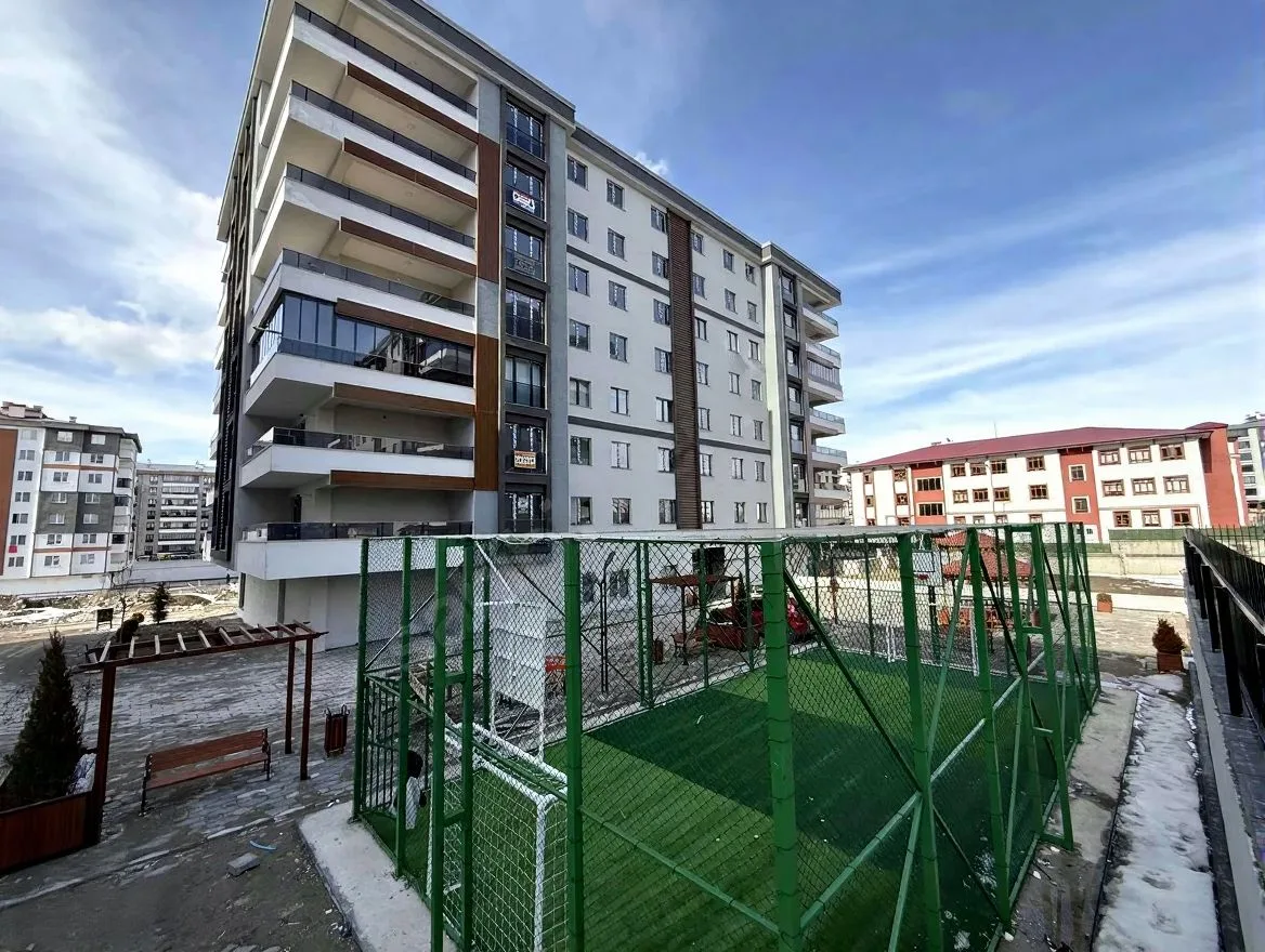 ERZURUM SATILIK 4+1 DAİRE ARA/7 KAT 190M² YAKUTIYE - Fotoğraf 6