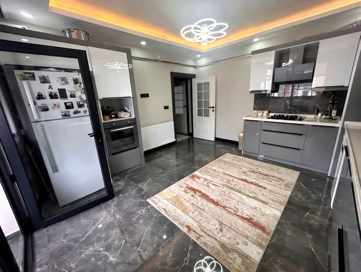 160M² ERZURUM SATILIK 4+1 DAİRE PALANDÖKEN YENİ - Fotoğraf 2