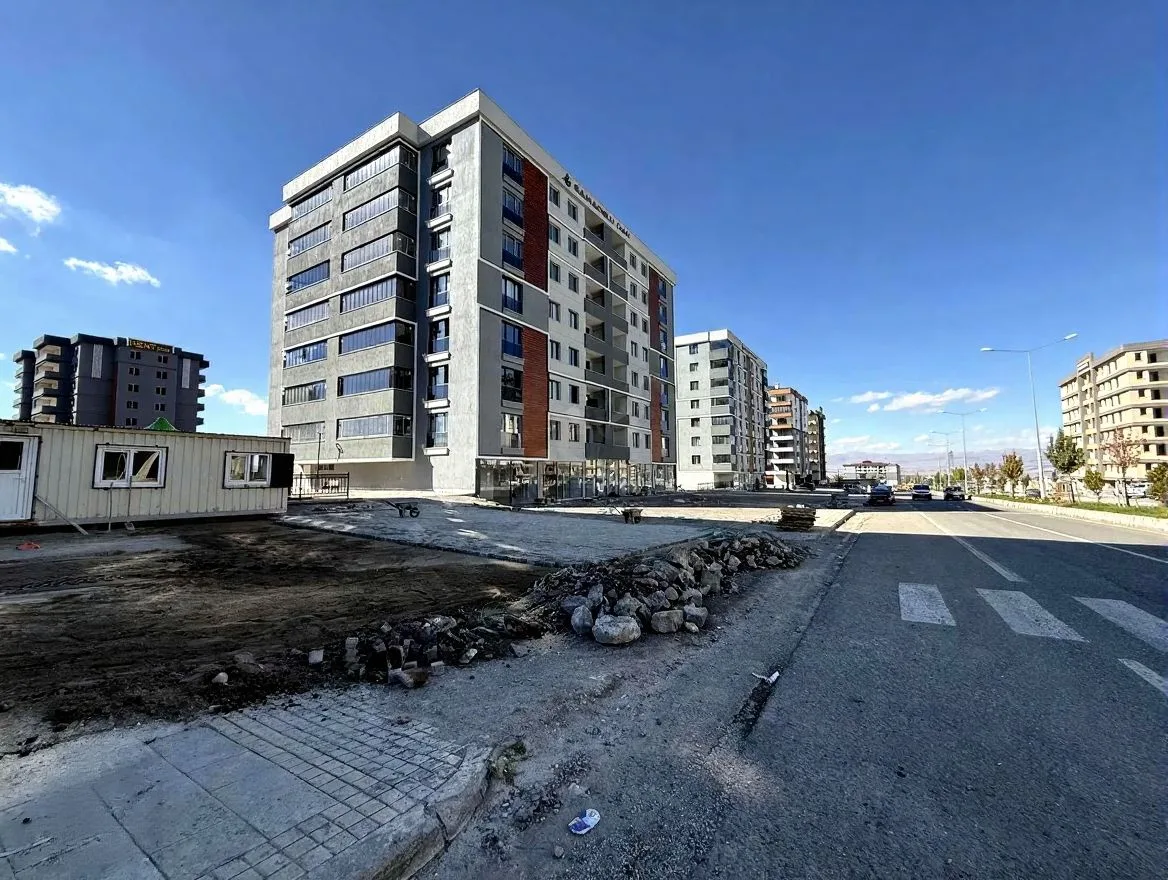 ERZURUM SATILIK 4+1 DAİRE | YAKUTIYE 145M² SIFIR - 2