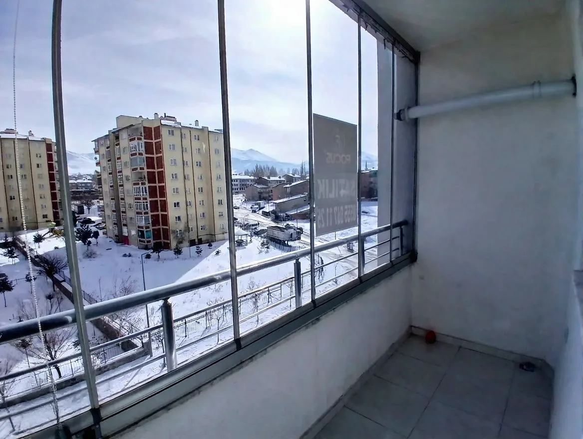 ERZURUM SATILIK MERKEZİ ISITMALI 3+1 DAİRE | 145M² YAKUTIYE - Fotoğraf 7