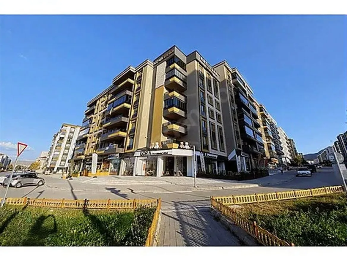 ERZURUM AZIZIYE SATILIK 3+1 DAİRE ★ 130M² MERKEZİ ISITMALI - Fotoğraf 15