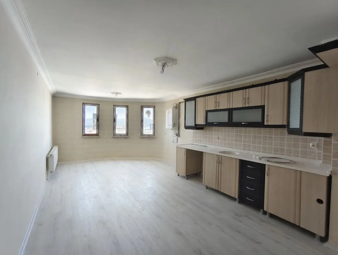 ERZURUM YAKUTIYE SATILIK 3+1 DAİRE ★ 160M² SİTE İÇİ - 3