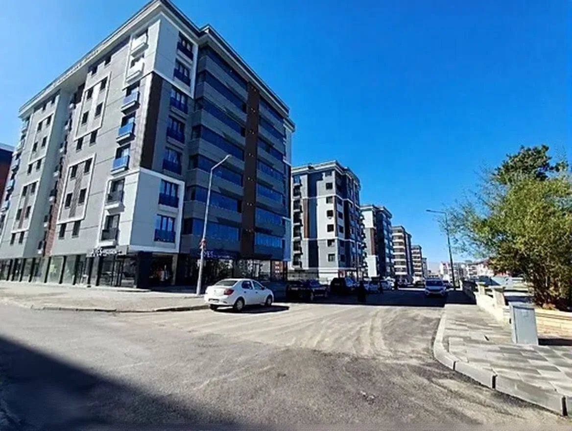 ERZURUM YAKUTIYE SATILIK 3+1 DAİRE ★ 134M² SIFIR - 1