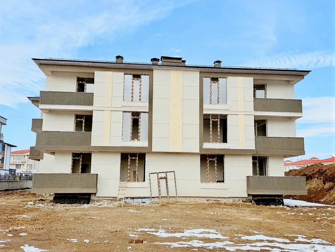 1+1 SATILIK DAİRE ERZURUM/AZIZIYE 46M² ÇATI KATI