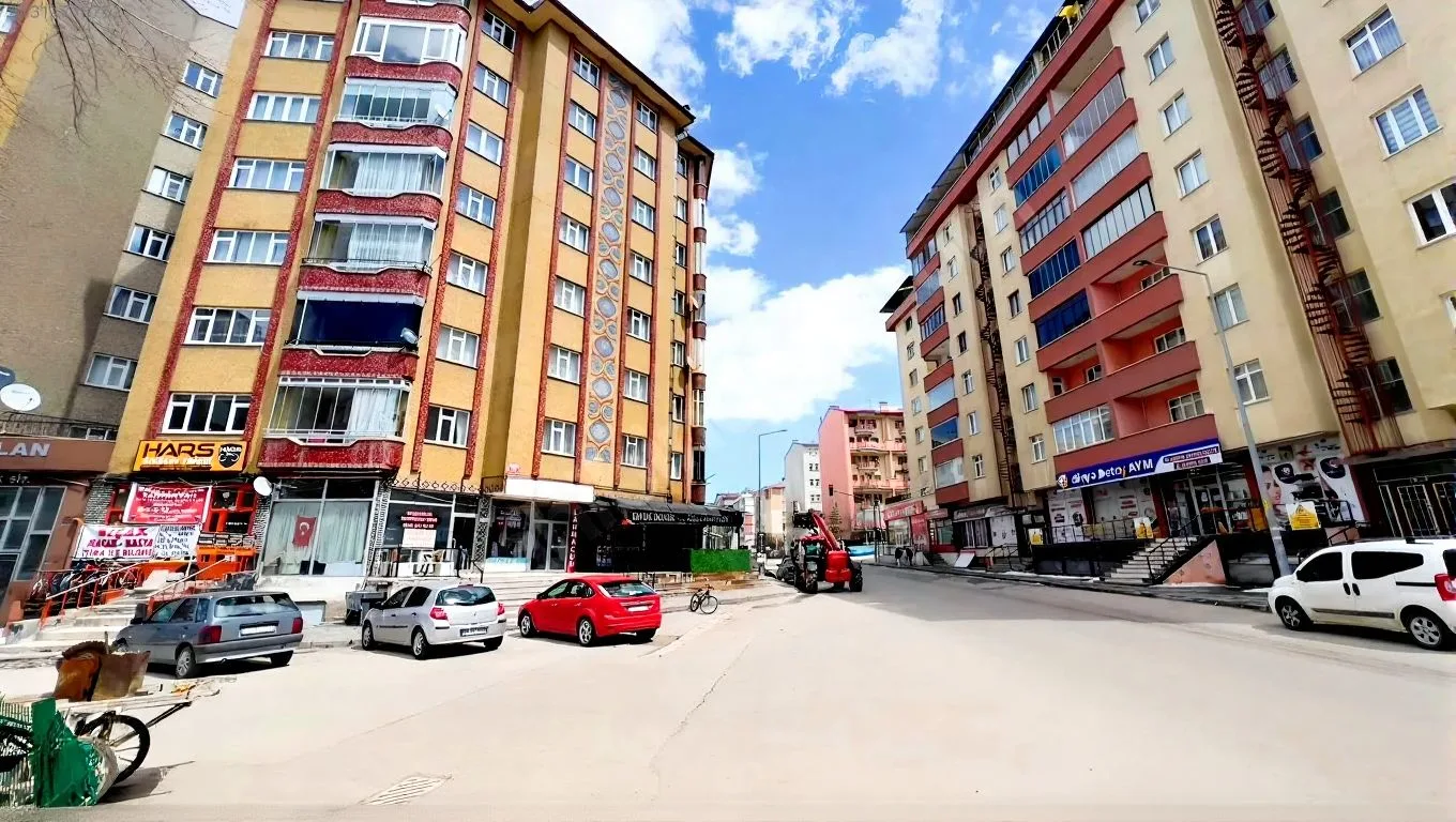 ERZURUM SATILIK 3+1 DAİRE 162M² PALANDÖKEN ÇATI KATI - Erzurum / Palandöken / Palandöken / Yunusemre Daire