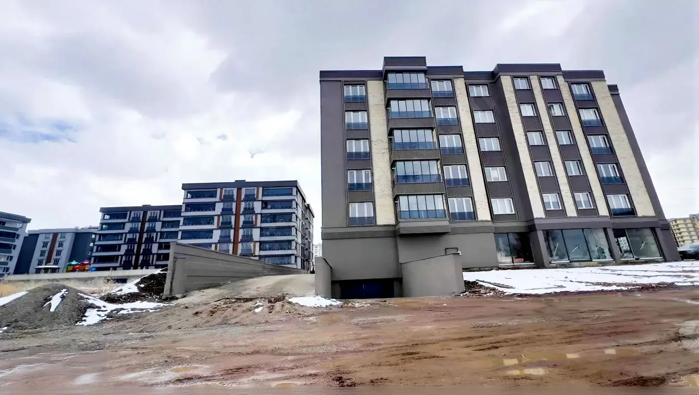 ERZURUM YAKUTIYE SATILIK 3+1 DAİRE 148M² SIFIR