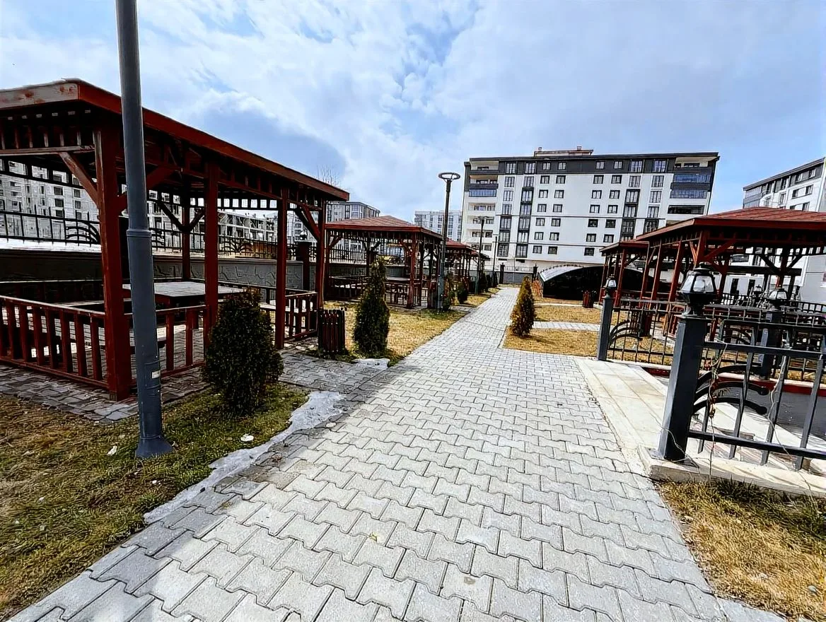 ERZURUM SATILIK 4+1 DAİRE ARA/8 KAT 165M² YAKUTIYE - Fotoğraf 6