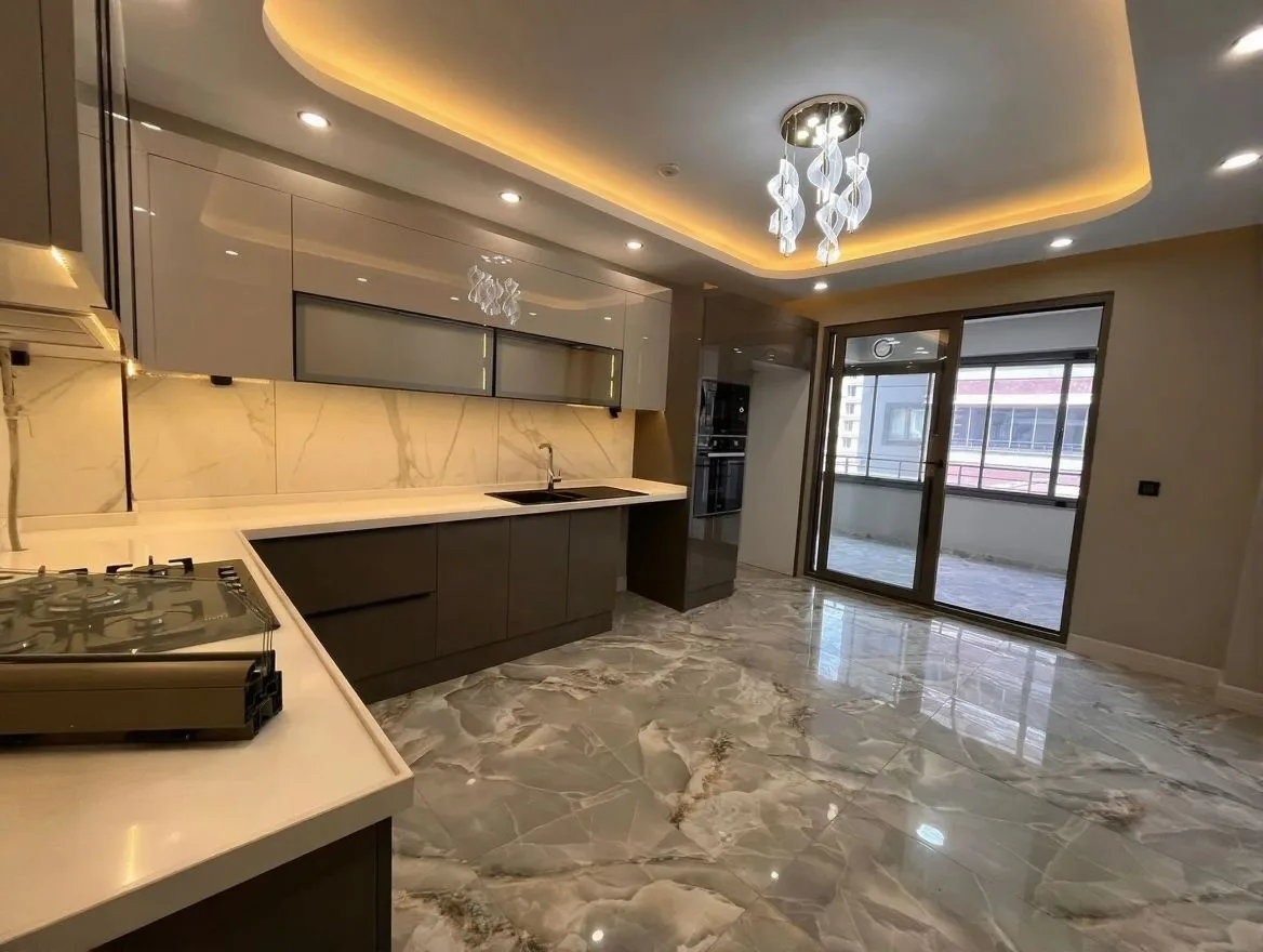 ERZURUM SATILIK 3+1 DAİRE ARA/8 KAT 145M² YAKUTIYE