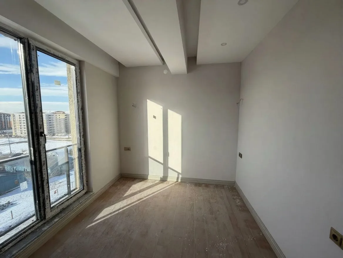 ERZURUM SATILIK 2+1 DAİRE ARA/7 KAT 62M² PALANDÖKEN - Fotoğraf 13