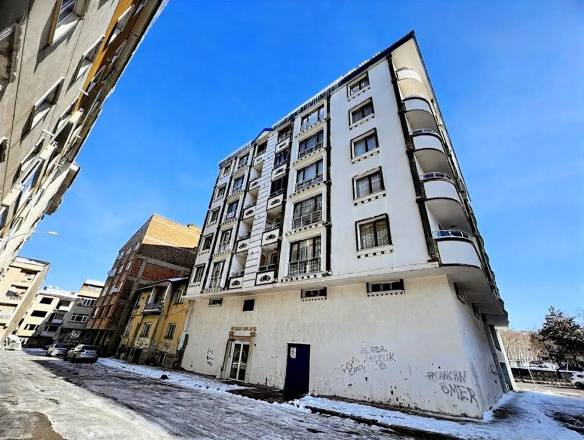 ERZURUM YAKUTIYE SATILIK 2+1 DAİRE 110M² MERKEZİ ISITMALI - Fotoğraf 12