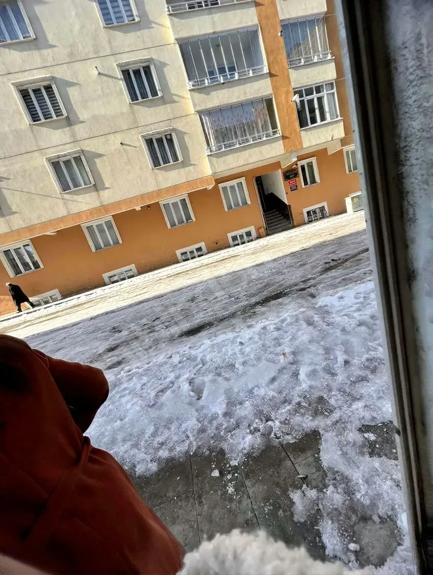 ERZURUM YAKUTIYE SATILIK 2+1 DAİRE 110M² MERKEZİ ISITMALI - Fotoğraf 15