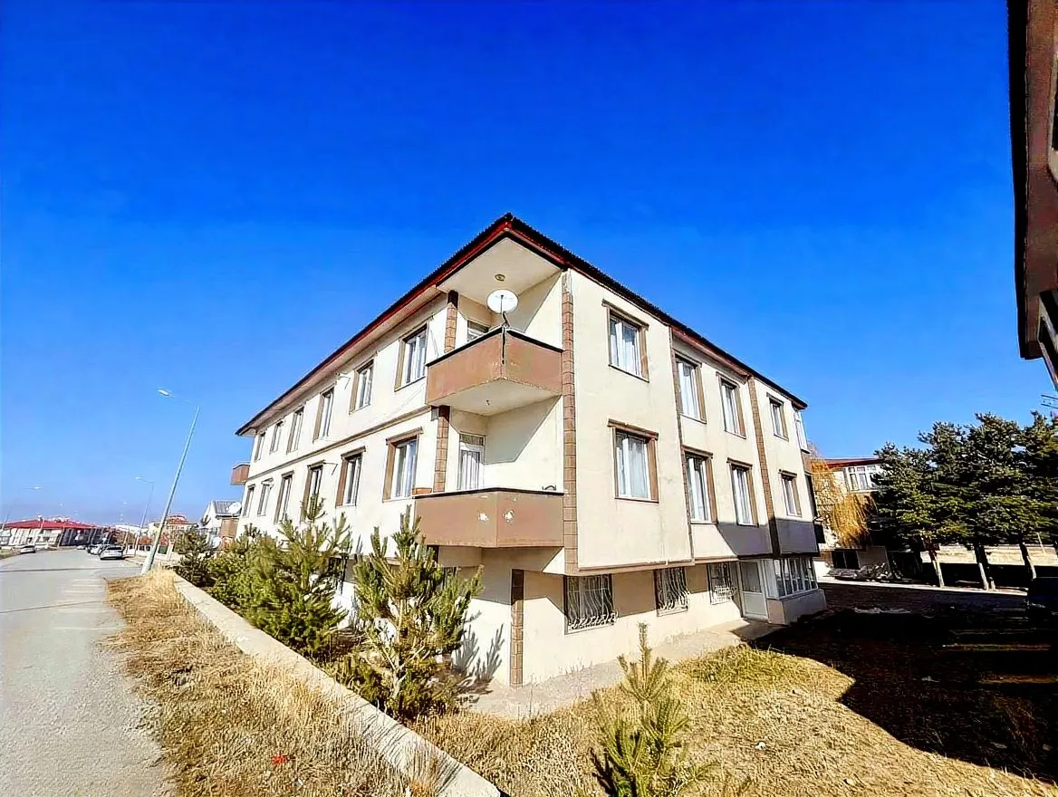 ERZURUM SATILIK 2+1 DAİRE | AZIZIYE 85M² - Fotoğraf 2