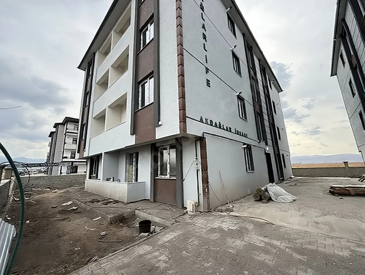 ERZURUM AZIZIYE SATILIK 2+1 DAİRE SALTUKLU 87M² - Fotoğraf 3