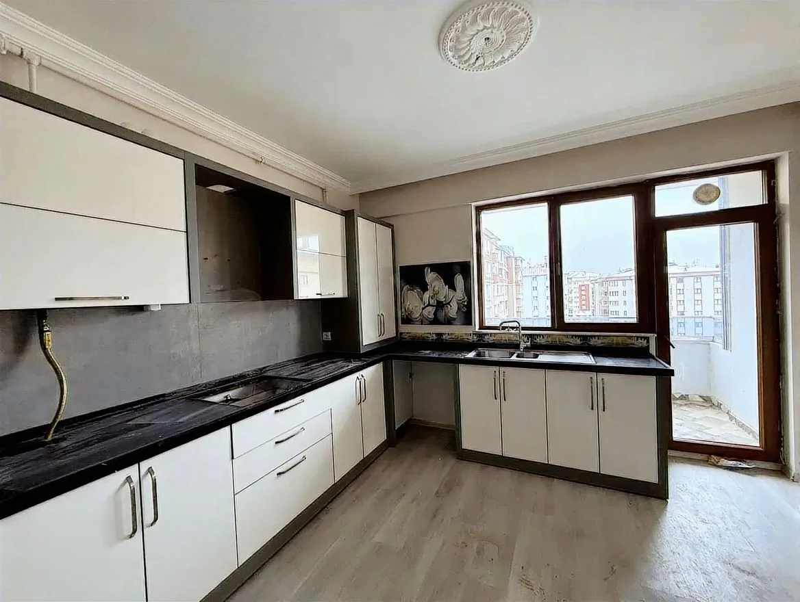 3+1 SATILIK DAİRE ERZURUM/PALANDÖKEN 140M² ÇATI KATI - Fotoğraf 11
