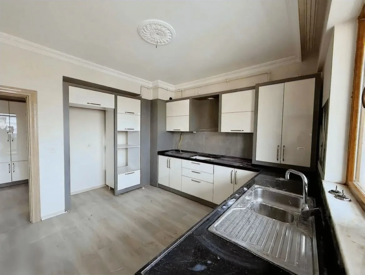 3+1 SATILIK DAİRE ERZURUM/PALANDÖKEN 140M² ÇATI KATI - Fotoğraf 12