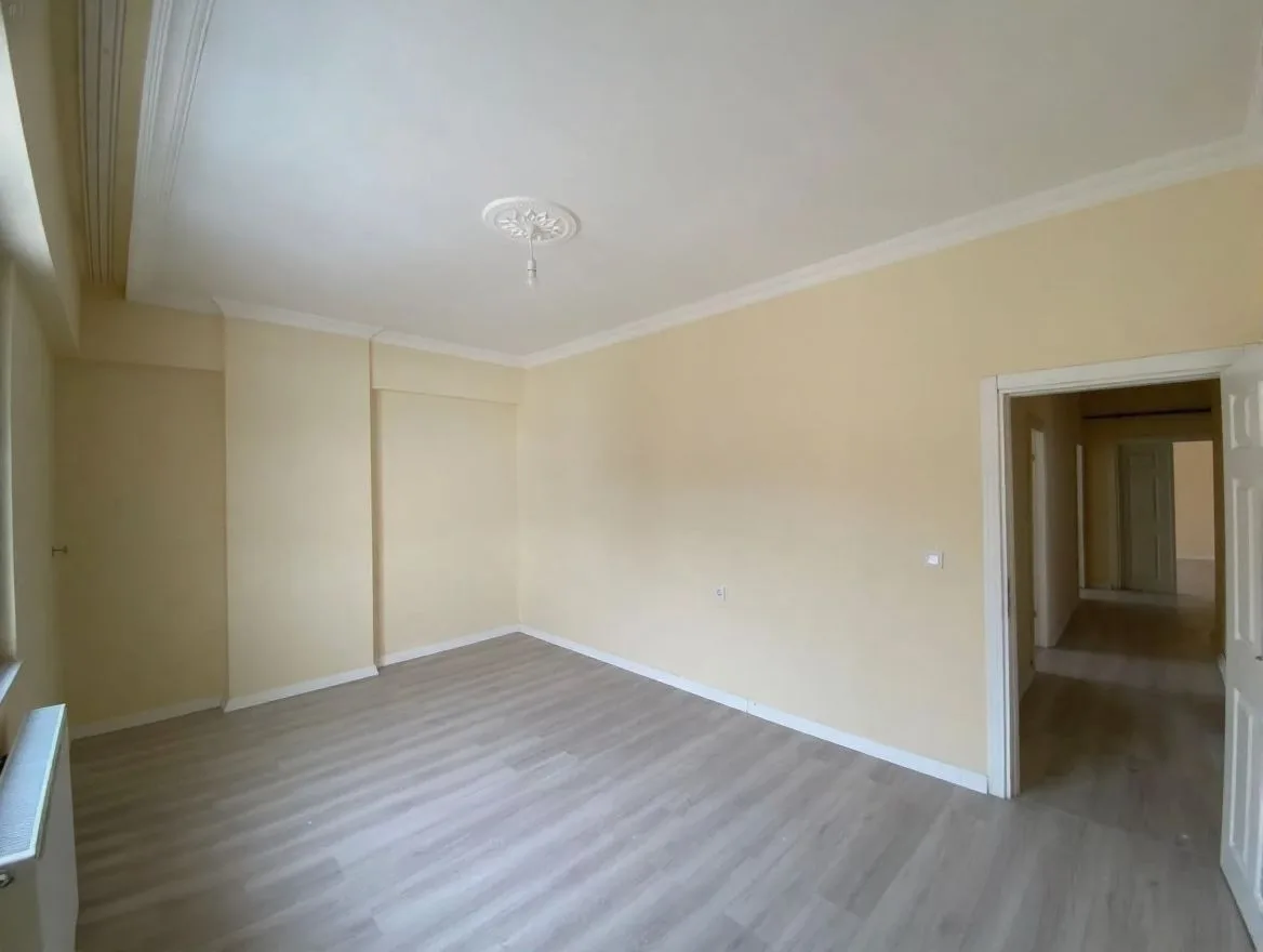 ERZURUM SATILIK 3+1 DAİRE | AZIZIYE 130M² MERKEZİ ISITMALI - Fotoğraf 16