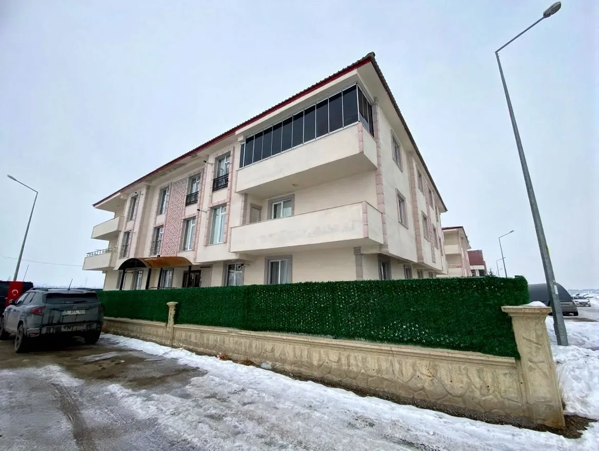ERZURUM SATILIK 3+1 DAİRE | AZIZIYE 130M² MERKEZİ ISITMALI - 2