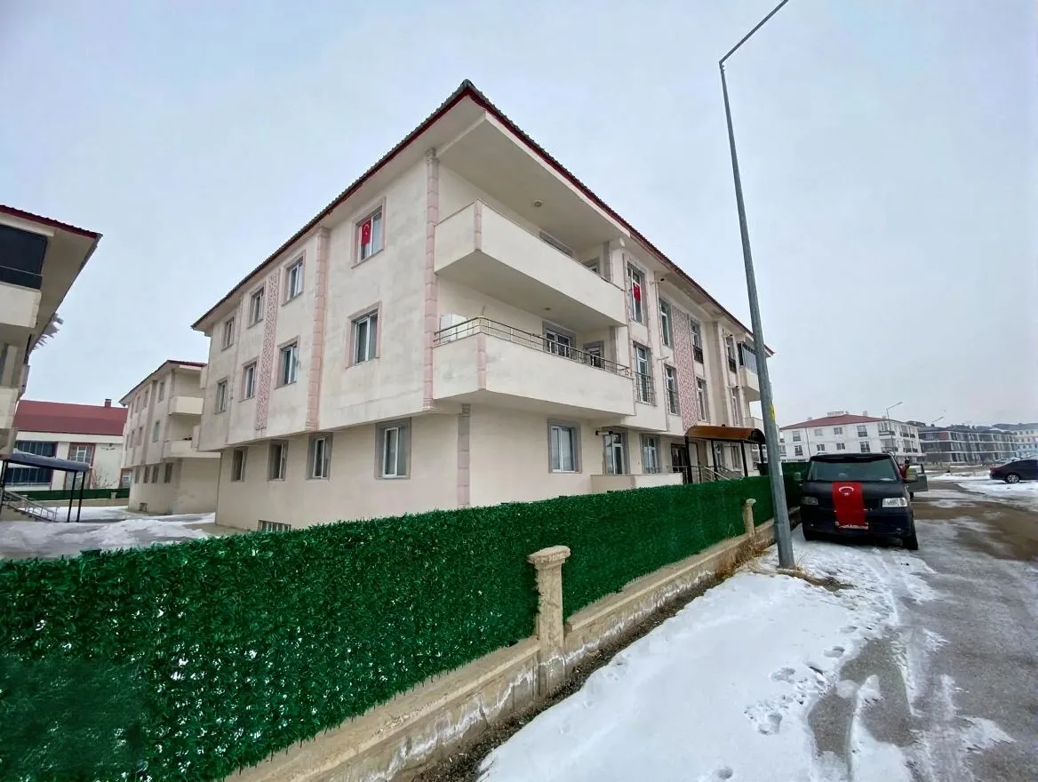 ERZURUM SATILIK 3+1 DAİRE | AZIZIYE 130M² MERKEZİ ISITMALI - 3