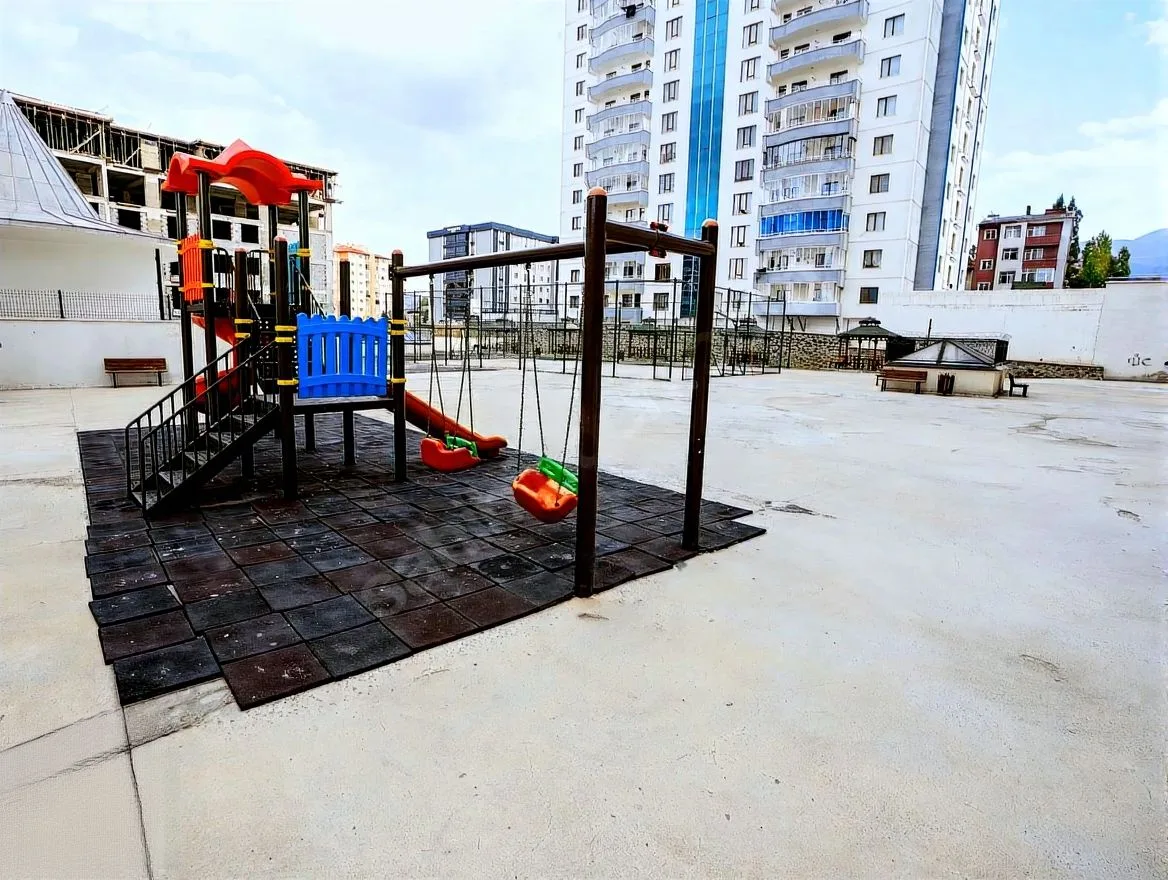 ERZURUM SATILIK ENKULE EN ÜST KAT | 197 m² 4+1 ŞEHİR MANZARASI - Fotoğraf 33