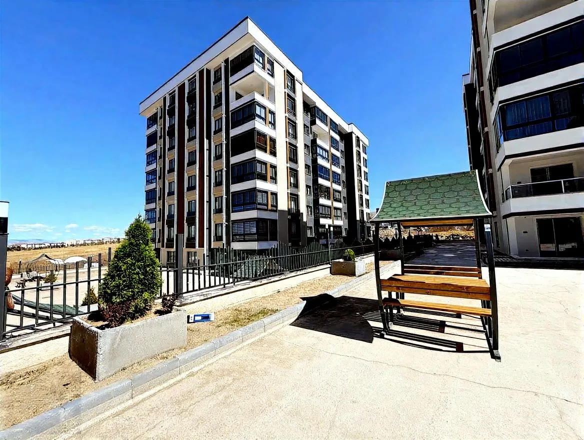 ERZURUM PALANDÖKEN SATILIK 4+1 DAİRE 142M² YENİ - 2