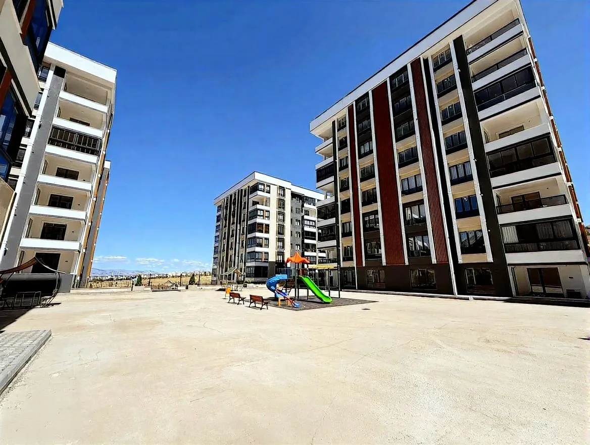 ERZURUM PALANDÖKEN SATILIK 4+1 DAİRE 142M² YENİ - 5