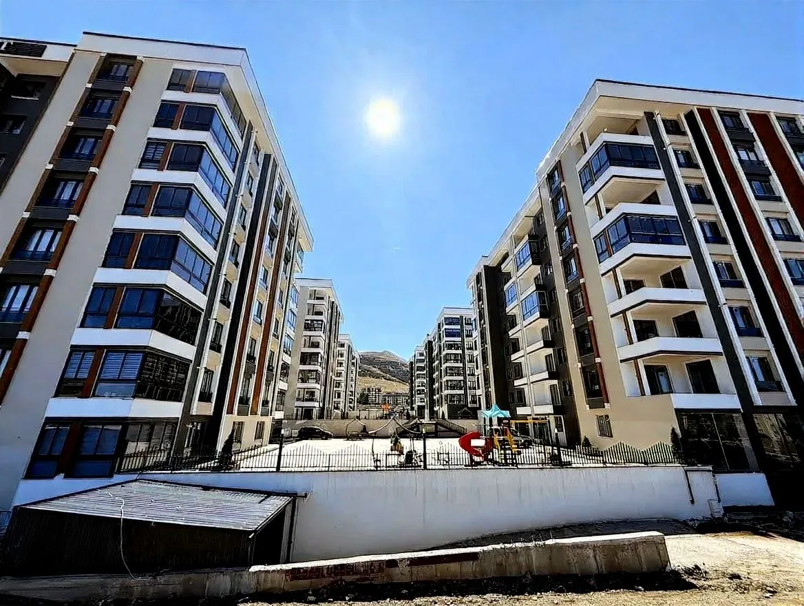 ERZURUM PALANDÖKEN SATILIK 4+1 DAİRE 142M² YENİ - Fotoğraf 6