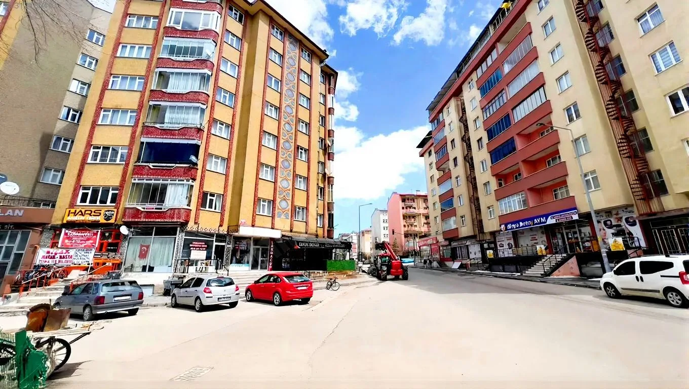 ERZURUM SATILIK 3+1 DAİRE ARA/7 KAT 162M² PALANDÖKEN - 1