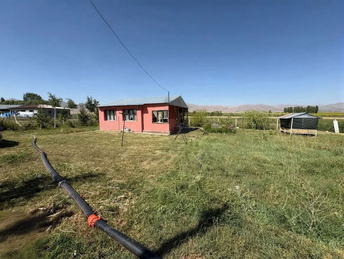 SATILIK EMLAK ERZURUM/AZIZIYE 2000M²