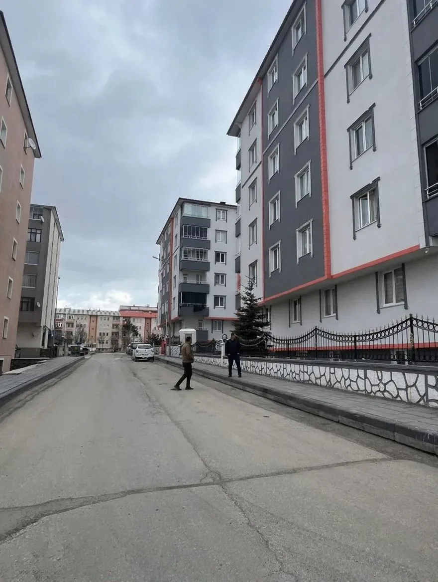 ERZURUM SATILIK 3+1 DAİRE | YAKUTIYE 120M² MERKEZİ ISITMALI - 4