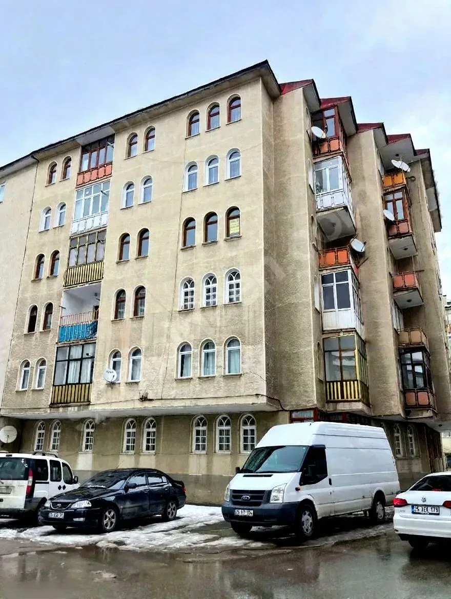 ERZURUM YAKUTIYE KİRALIK 3+1 DAİRE ★ 130M² ASANSÖRLÜ - 1