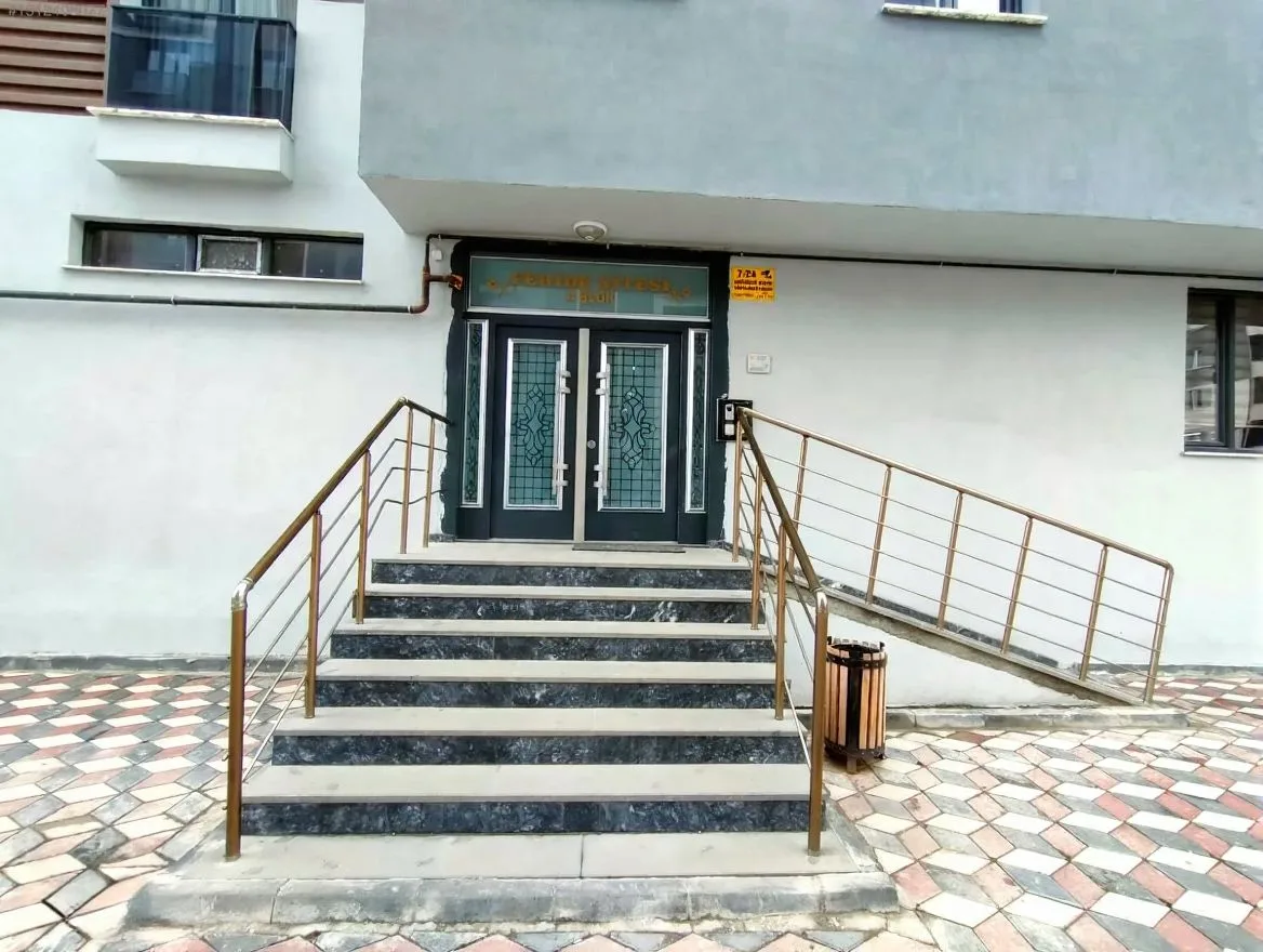 ERZURUM SATILIK 4+1 DAİRE ARA/7 KAT 149M² YAKUTIYE - Fotoğraf 5