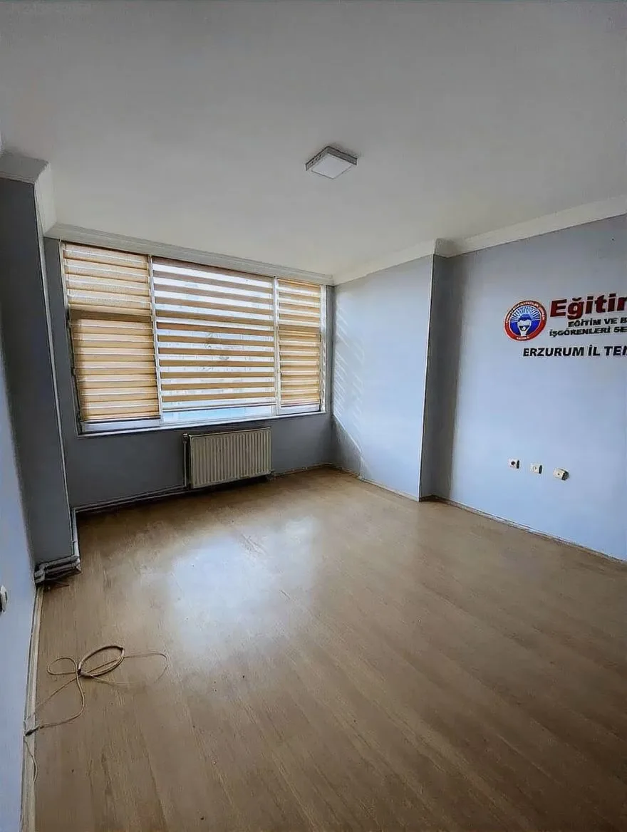 ERZURUM KİRALIK OFİS 100M² YAKUTIYE ARA KAT - Erzurum / Yakutiye / Muratpaşa Mh. İşyeri