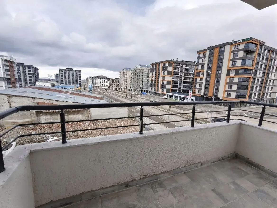 ERZURUM YAKUTIYE SATILIK 1+1 DAİRE ÖMER NASUHI BILMEN MH. 40M² - Fotoğraf 10