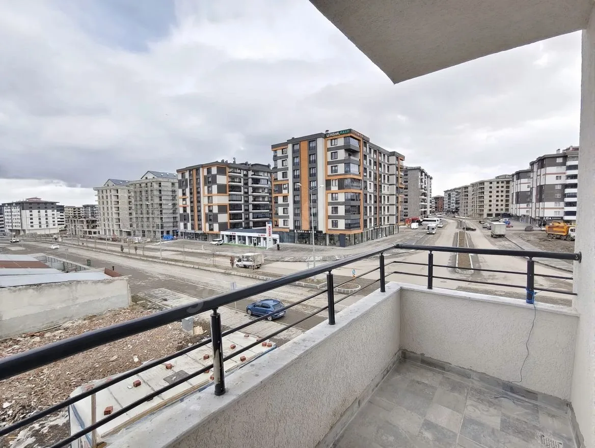 ERZURUM YAKUTIYE SATILIK 1+1 DAİRE ÖMER NASUHI BILMEN MH. 40M² - Fotoğraf 9
